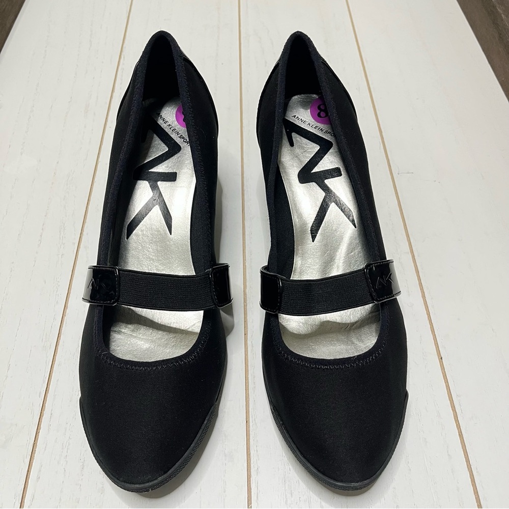 Anne Klein Black  Sport Mary Jane wedge pumps with an elastic strap Sz 8.5